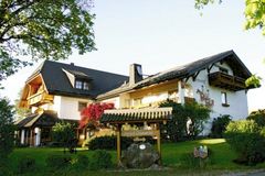 Dragonerhof – Benno Dressel
